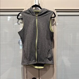 Tek Gear Gray and Yellow Hooded Vest